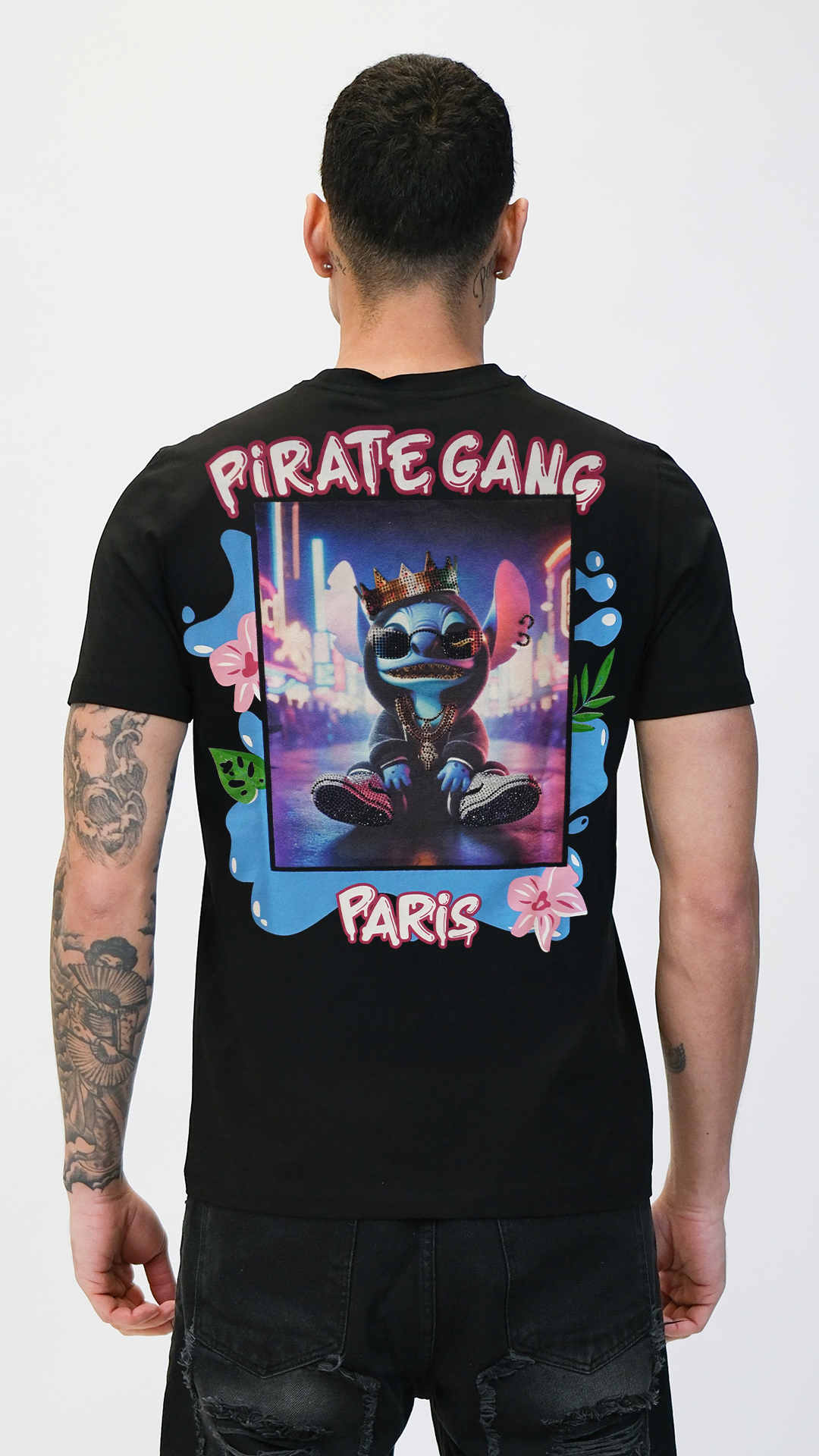 Camiseta Pirate Gang París Negra Terciopelo y Pedrería Brillante Stitch