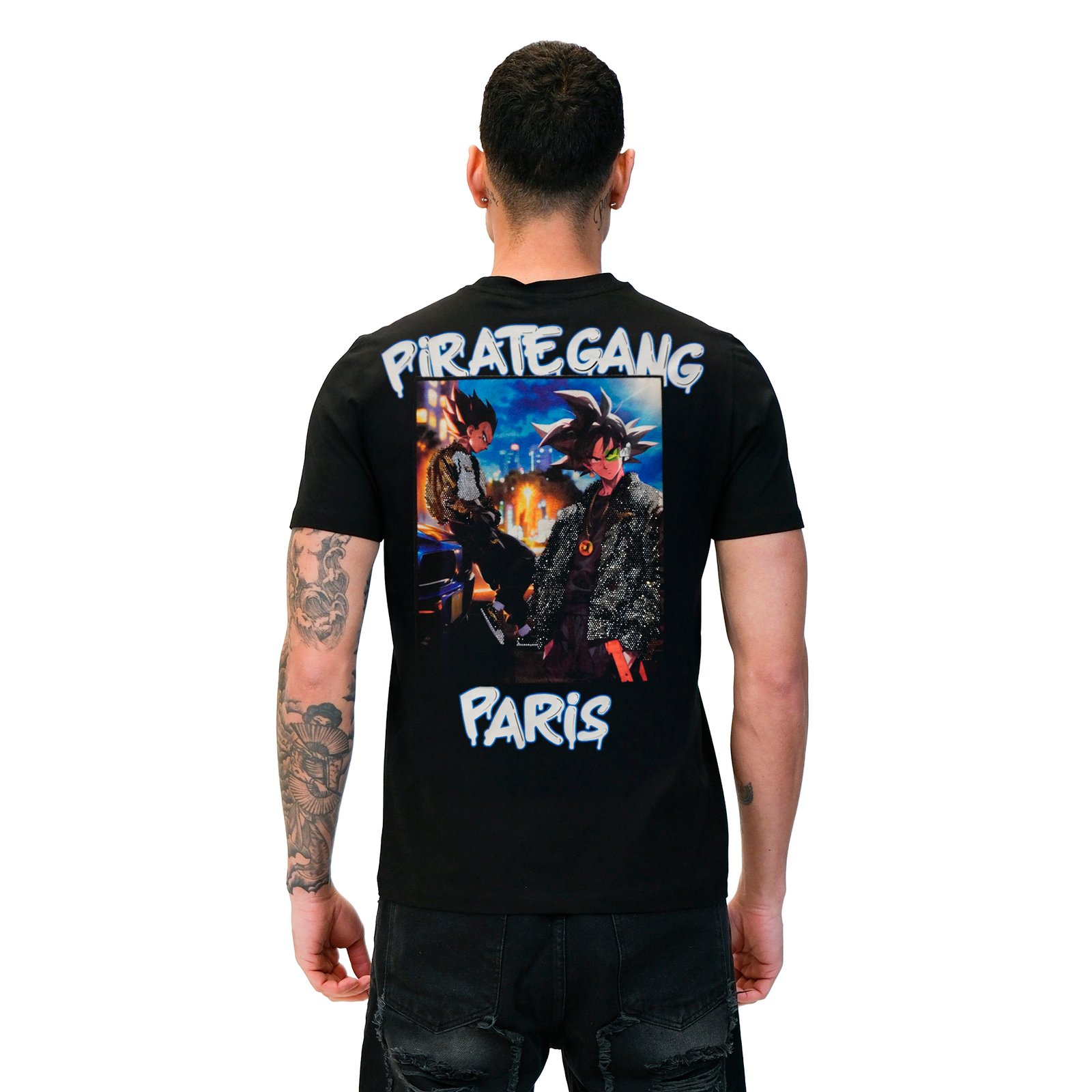 Camiseta Pirate Gang París Negra Terciopelo y Pedrería Brillante Goku y Vegeta, vista trasera